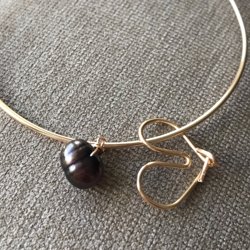 Chocolate Akoya Pearl and Heart Bangle